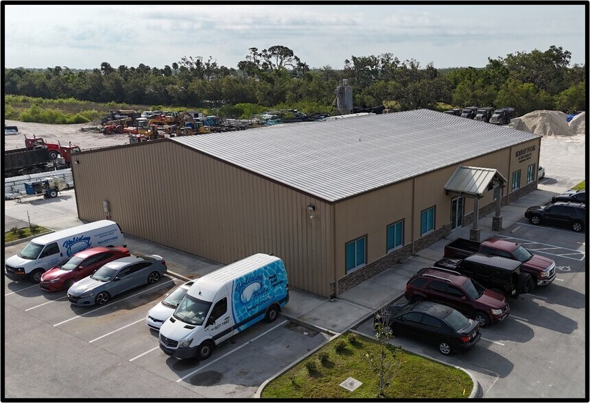 More Photos Of 7405 28th Street Ct E, Sarasota Warehouse For Lease