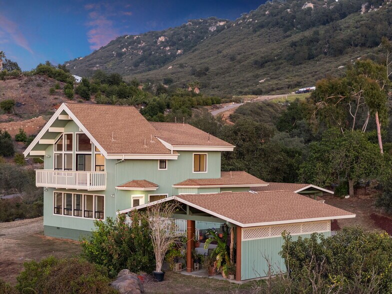 More Photos Of 14621 Woods Valley rd, Valley Center Flex For Sale