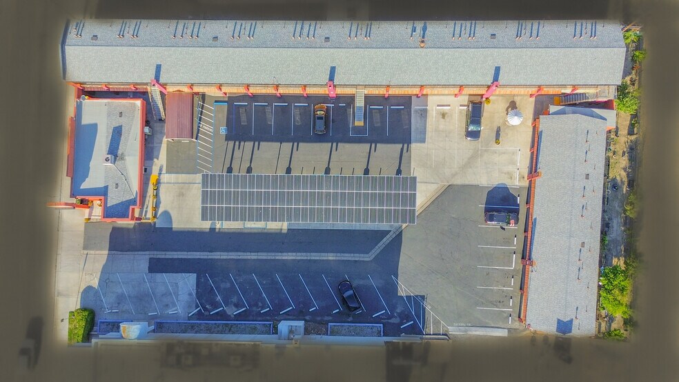 More Photos Of 839 W Pacheco Blvd, Los Banos Hotel For Sale