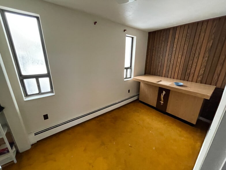 More Photos Of 232 S Home Ave, Pittsburgh Specialty For Sale