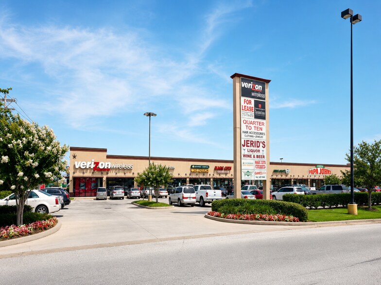 More Photos Of 6402 Gulf Fwy, La Marque Unknown For Lease