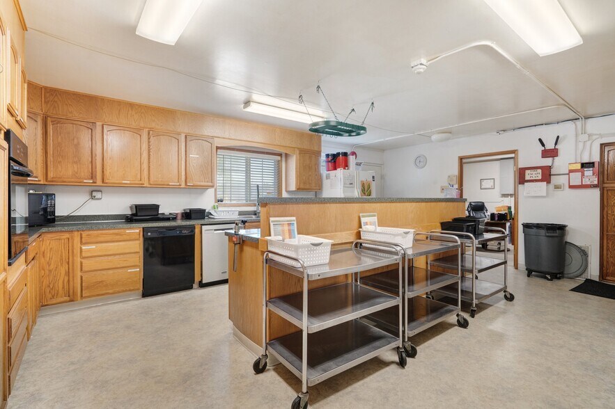 More Photos Of 814 Comstock St, Richland Daycare Center For Sale
