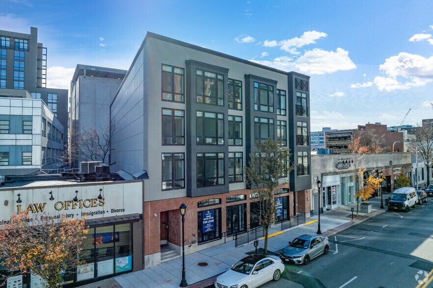 More Photos Of 199 E Post Rd, White Plains Apartments For Sale