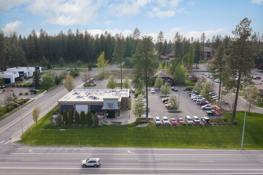 Primary Photo Of 405 W Canfield Ave, Coeur d'Alene Restaurant For Sale