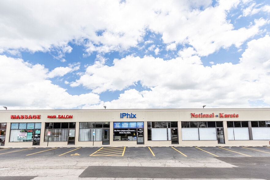 More Photos Of 355-399 S Prospect Ave, Bartlett Unknown For Lease