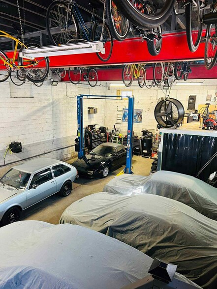 More Photos Of 2005 2005-7 E Sergeant st, Philadelphia Flex For Sale