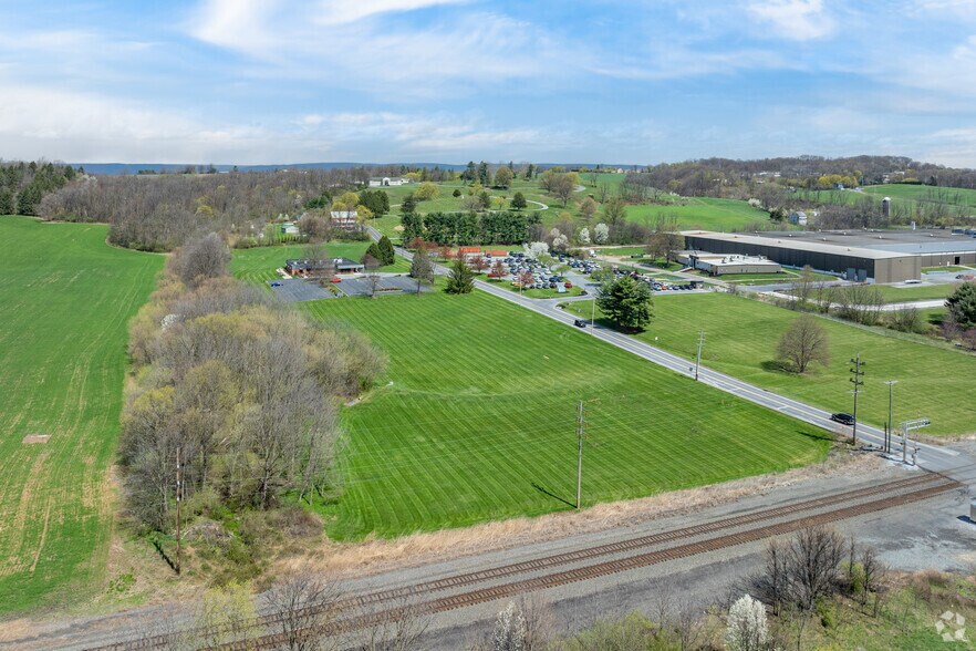 More Photos Of 475 N Weaber St, Annville Land For Sale