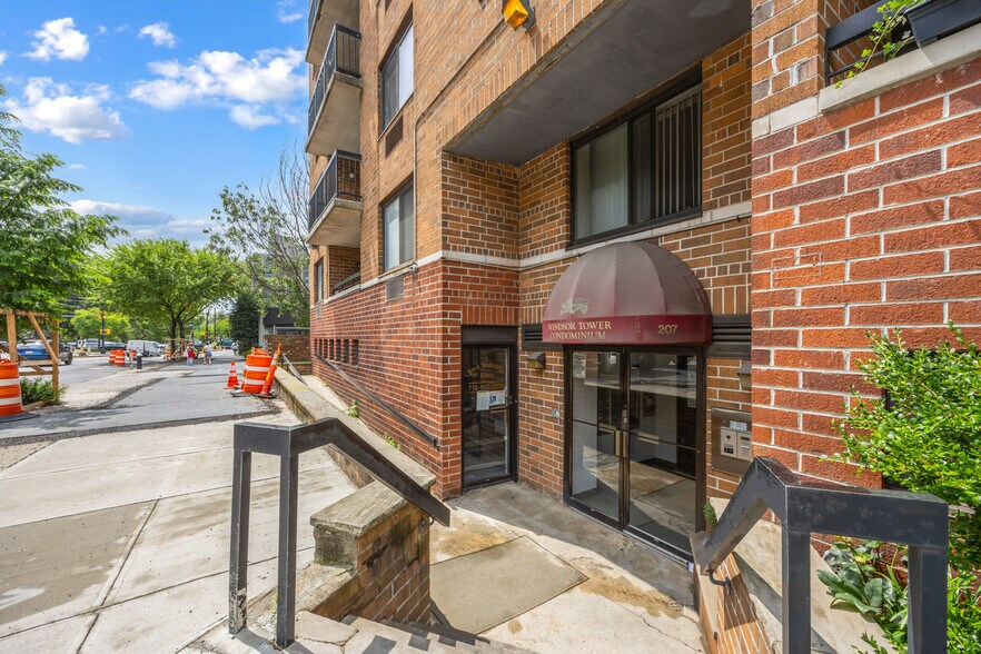 More Photos Of 207 Prospect Park SW, Brooklyn Apartments For Sale