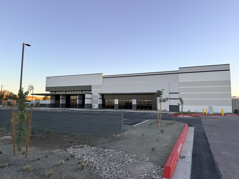 More Photos Of 8817 E Pecos Rd, Mesa Warehouse For Lease