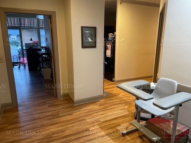More Photos Of 402 Airport Commons Dr, Calera Medical For Lease