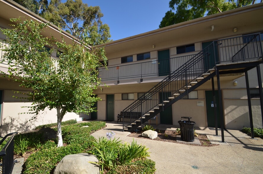 More Photos Of 3325 N Palo Verde Ave, Long Beach Medical For Lease