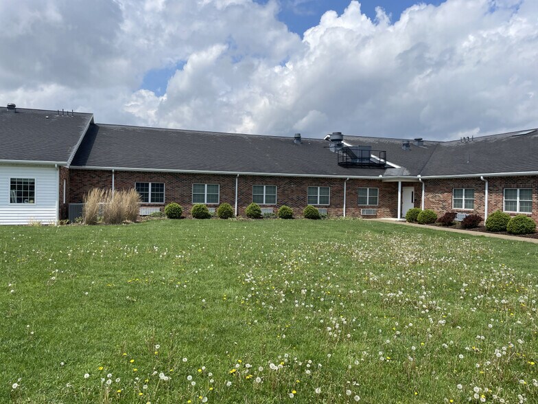 More Photos Of 1069 Klotz Rd, Bowling Green Medical For Lease