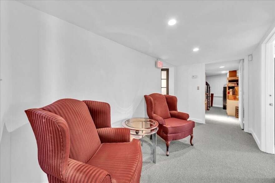 More Photos Of 500 NE 25th St, Pompano Beach Flex For Lease