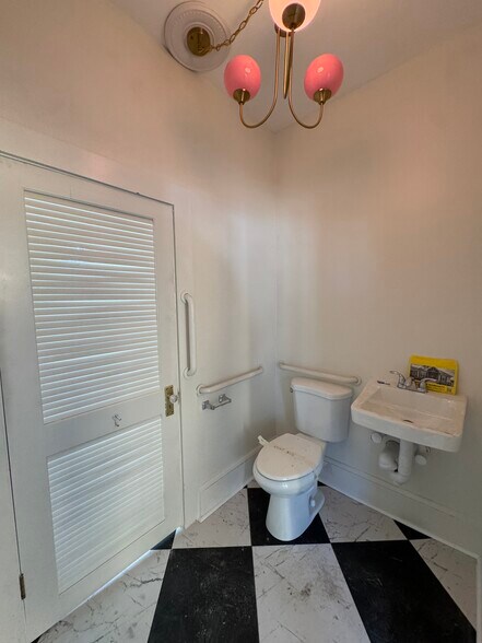 More Photos Of 114-118 Live Oak St st, New Smyrna Beach Apartments For Lease