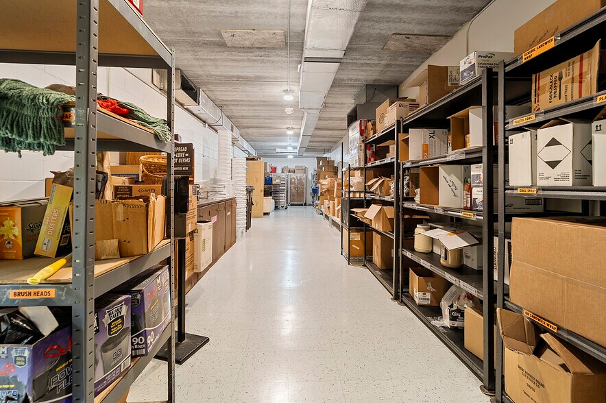 More Photos Of 802 George St, De Pere Freestanding For Sale