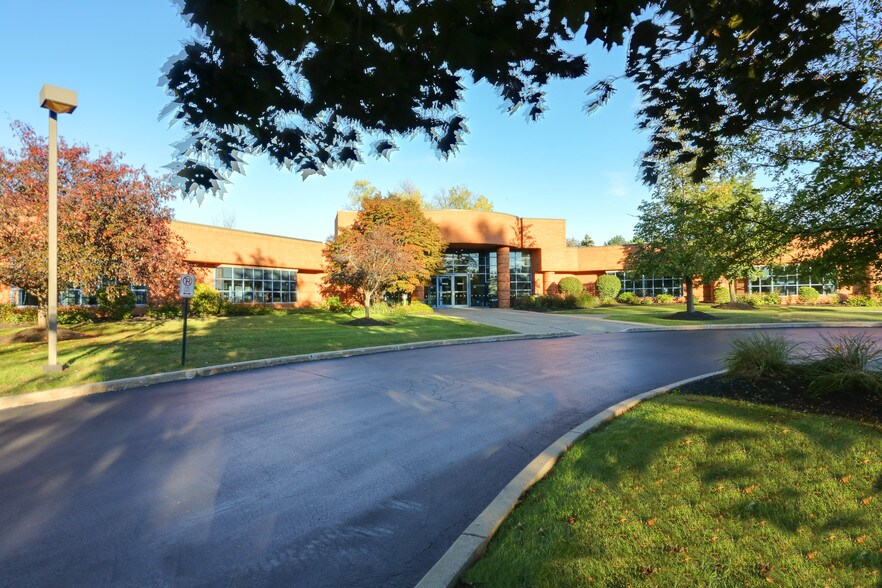 More Photos Of 61 John Muir Dr, Buffalo Unknown For Lease