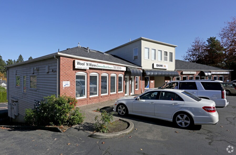 More Photos Of 21550-21590 Willamette Dr, West Linn Office For Lease