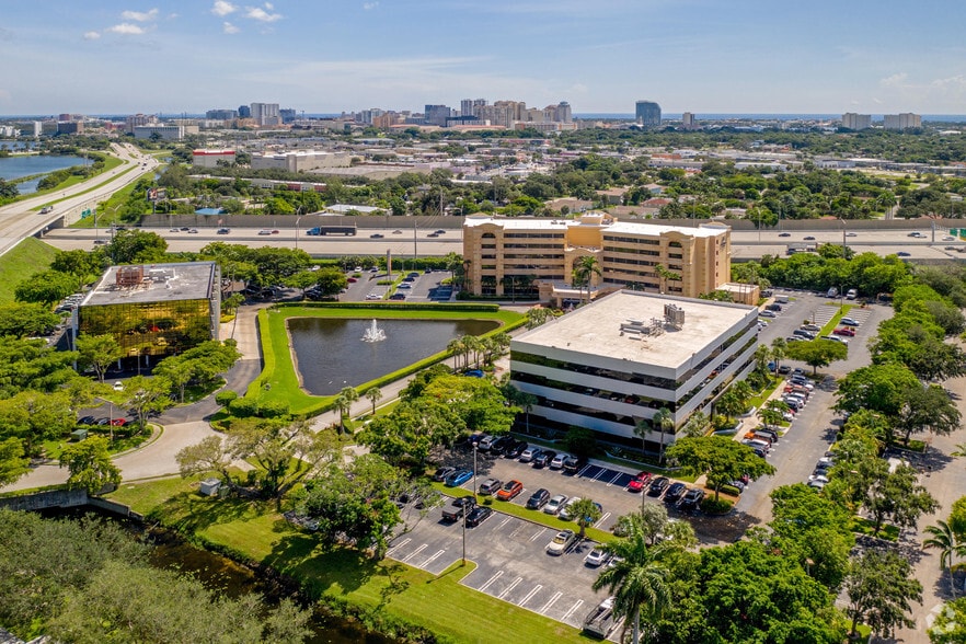 More Photos Of 1818 S Australian Ave, West Palm Beach Office For Lease