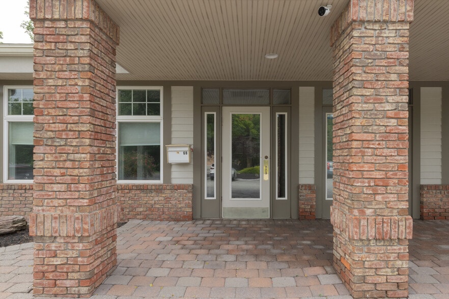 More Photos Of 516 NY-303, Orangeburg Medical For Lease