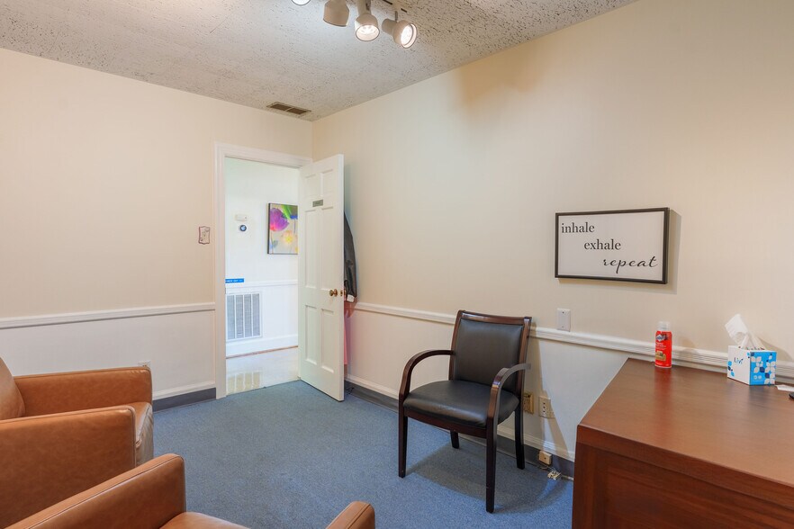More Photos Of 291 Graham Hopedale Rd, Burlington Medical For Lease