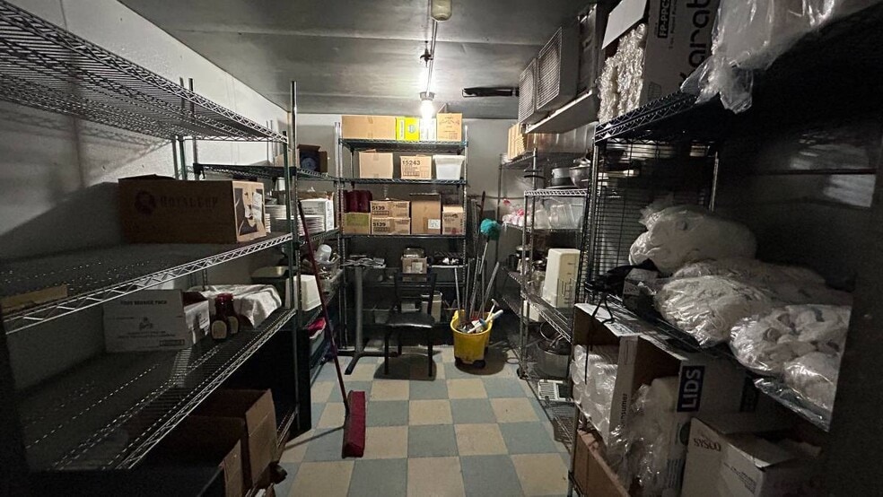 More Photos Of 16758 E Glenbrook Blvd, Fountain Hills Restaurant For Sale