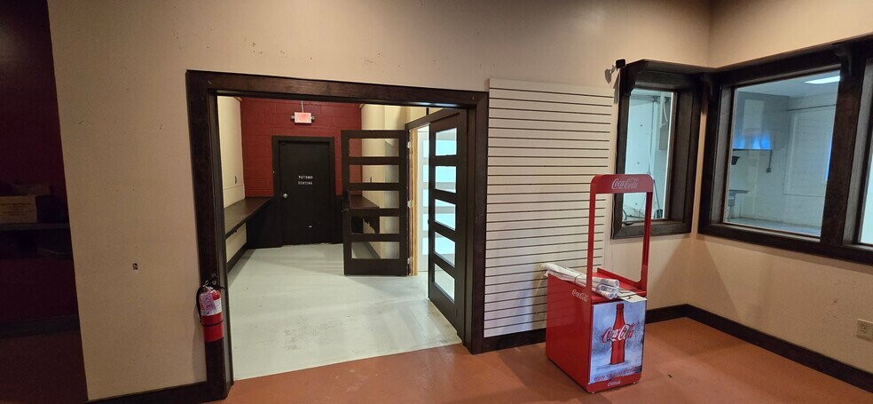 More Photos Of 371 S Route 47, Green Creek Warehouse For Lease