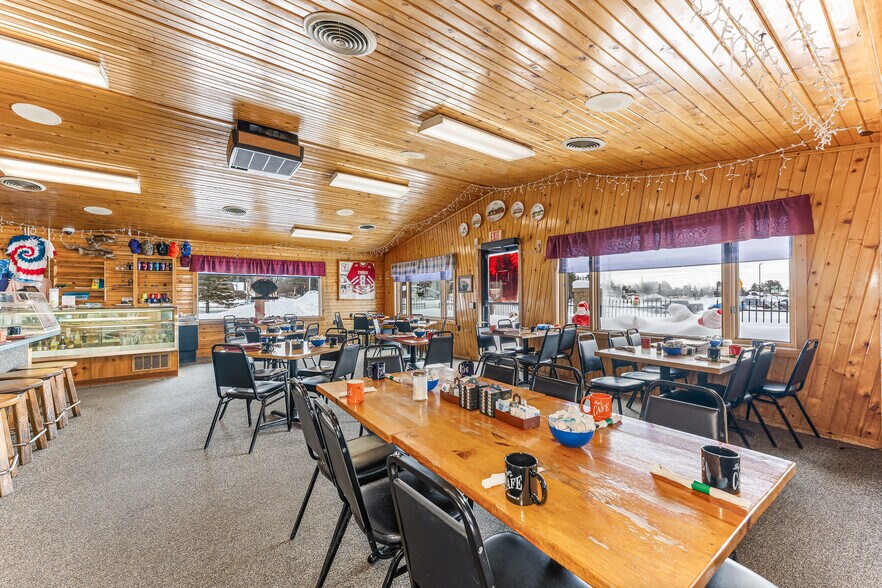 More Photos Of 904 N Railroad St, Eagle River Restaurant For Sale