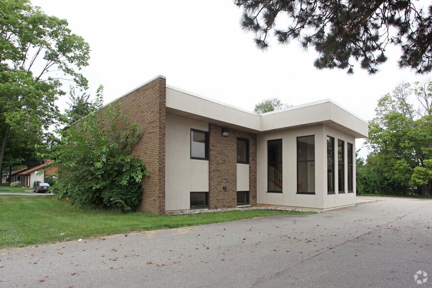 Primary Photo Of 2401 Gull Rd, Kalamazoo Office For Sale