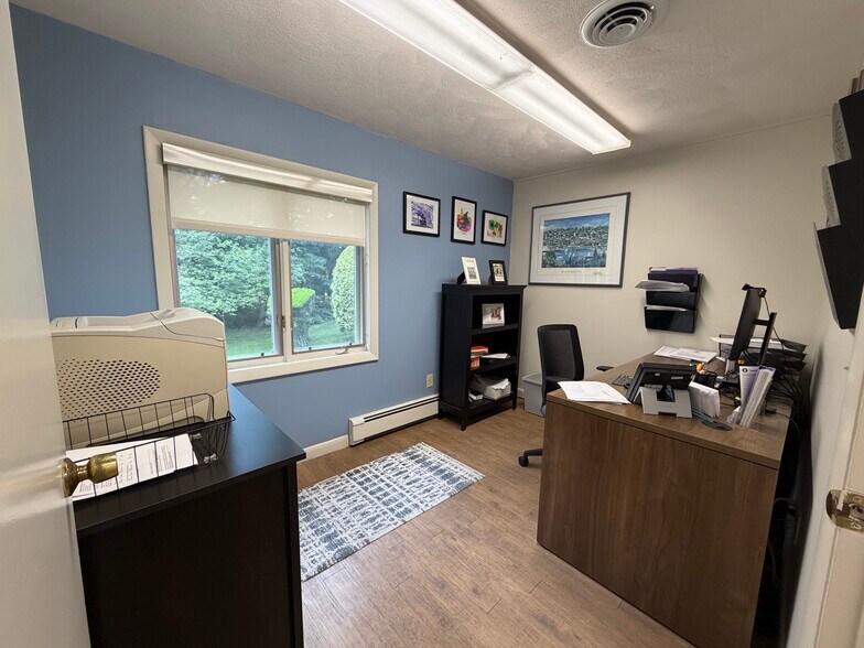 More Photos Of 688 Frenchtown Rd, East Greenwich Office For Sale
