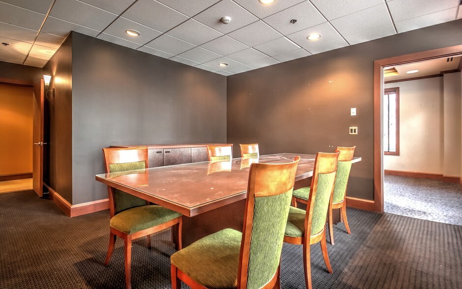 More Photos Of 166 Waterbury Rd, Prospect Medical For Lease