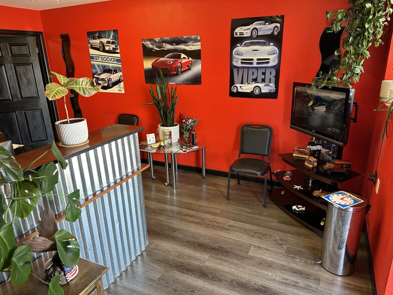 More Photos Of 7140 Ivy St, Commerce City Warehouse For Sale