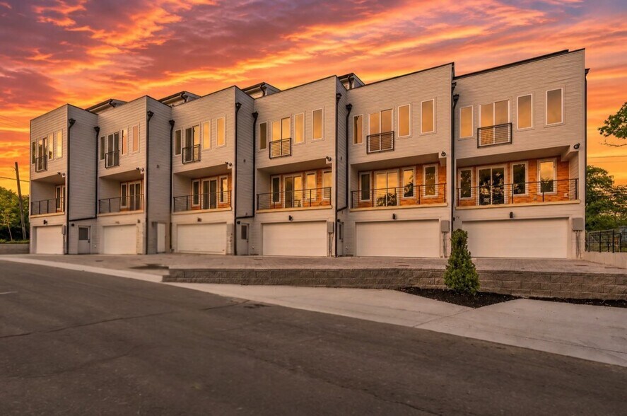 More Photos Of , Nashville Multifamily For Sale