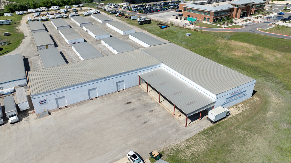 Primary Photo Of 3090 W San Antonio St, New Braunfels Warehouse For Lease