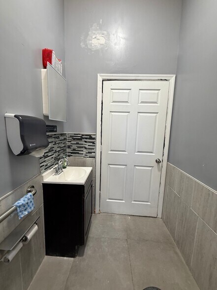 More Photos Of 201 Monticello Ave, Jersey City General Retail For Sale