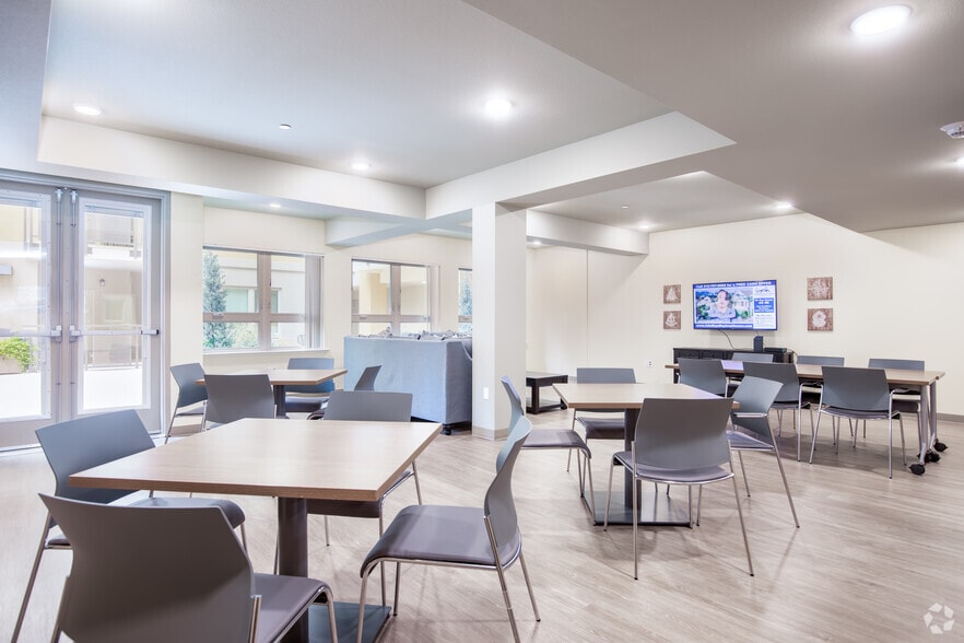 More Photos Of 2100-2200 Nevin Ave, Richmond Apartments For Lease