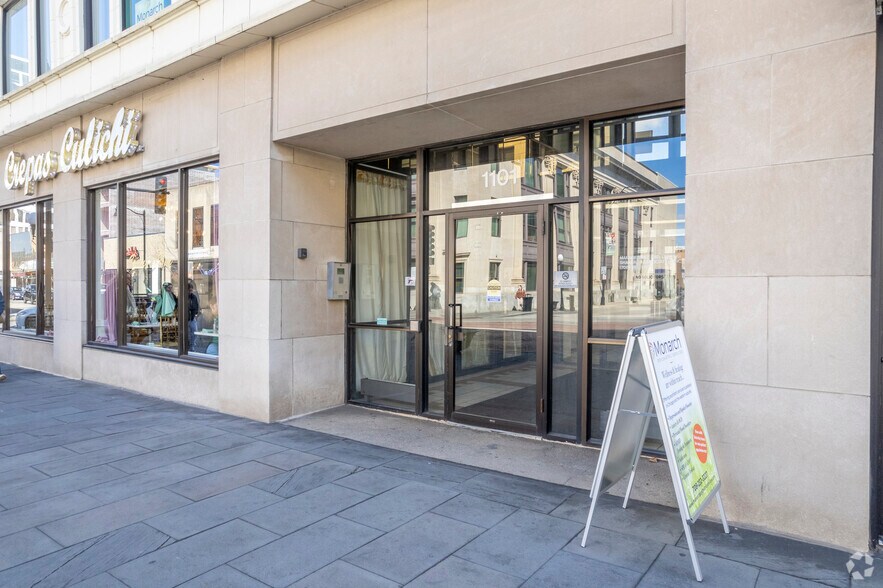 More Photos Of 1100 Lake St, Oak Park Unknown For Lease