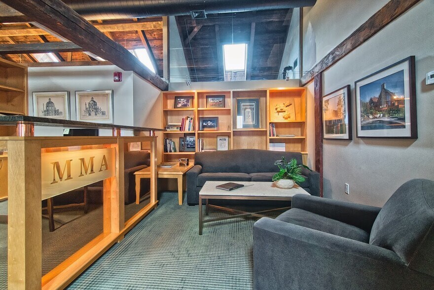 More Photos Of 3 Bow St, Lexington Coworking Space