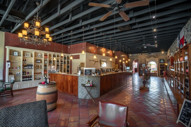 More Photos Of 316 E Wallace St, San Saba General Retail For Sale