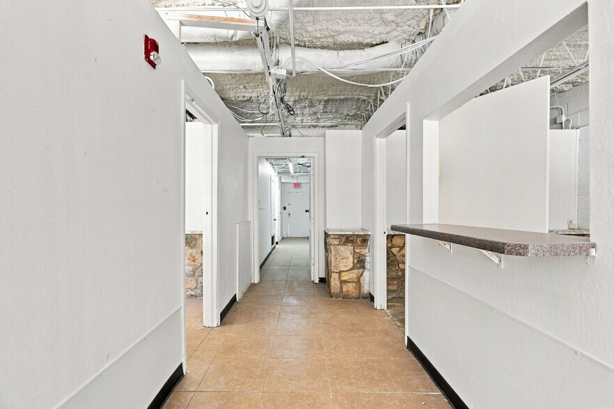 More Photos Of 1271 Oak St, Schertz Schools For Lease