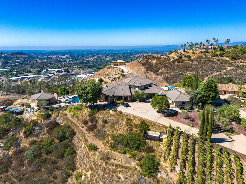 More Photos Of 2286 Sunshine Mountain Rd, San Marcos Winery Vineyard For Sale