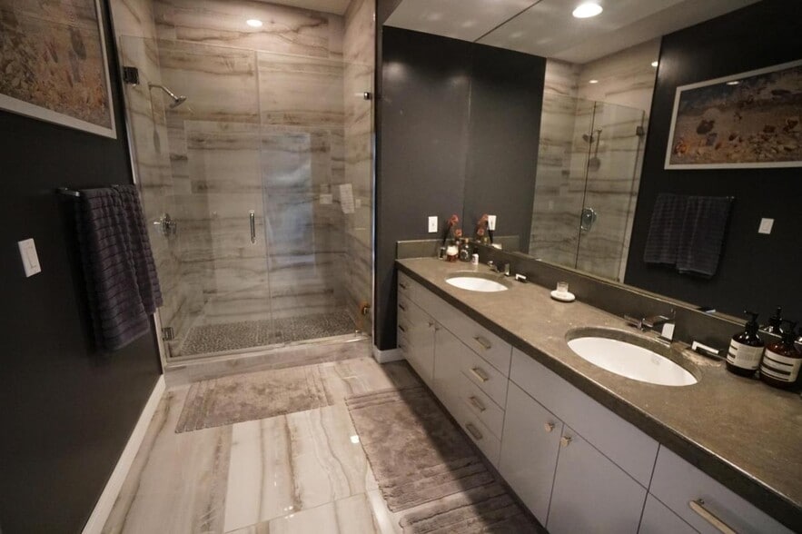 More Photos Of 1509 Abbot Kinney Blvd, Venice Storefront Retail Office For Lease