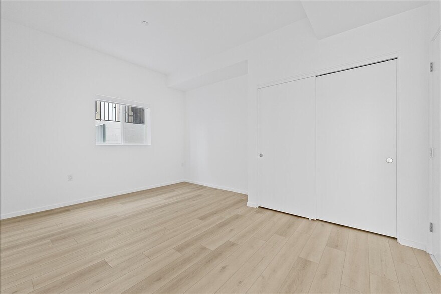 More Photos Of 636 N Juanita Ave, Los Angeles Apartments For Sale