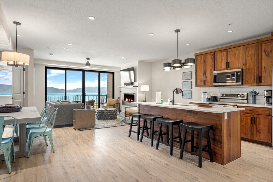 More Photos Of 45 E 150 S, Garden City Apartments For Sale