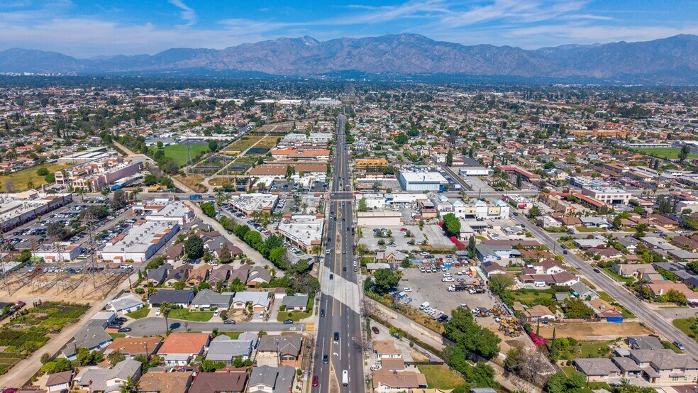 More Photos Of 8614 Valley Blvd, Rosemead Light Distribution For Sale