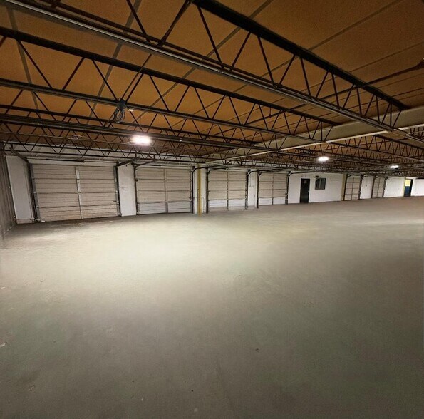 More Photos Of 231 E 13th St, Waynesboro Distribution For Lease