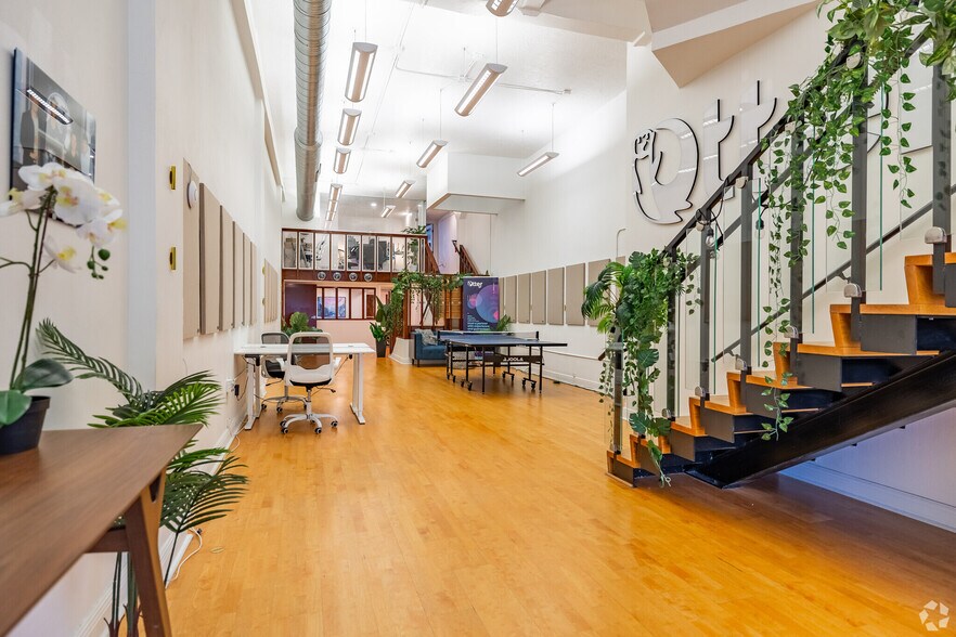 More Photos Of 320 1st Ave N, Saint Petersburg Loft Creative Space For Lease