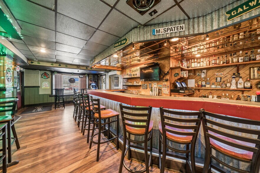 More Photos Of 534 S Main St, Greensburg Bar For Sale