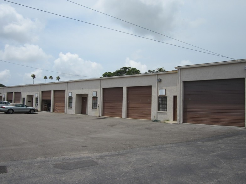 Primary Photo Of 1660 Tilley Ave, Clearwater Manufacturing For Lease