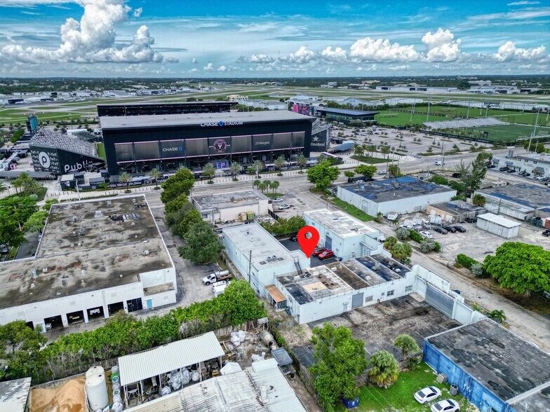 More Photos Of 1120 NW 54th St, Fort Lauderdale Warehouse For Lease
