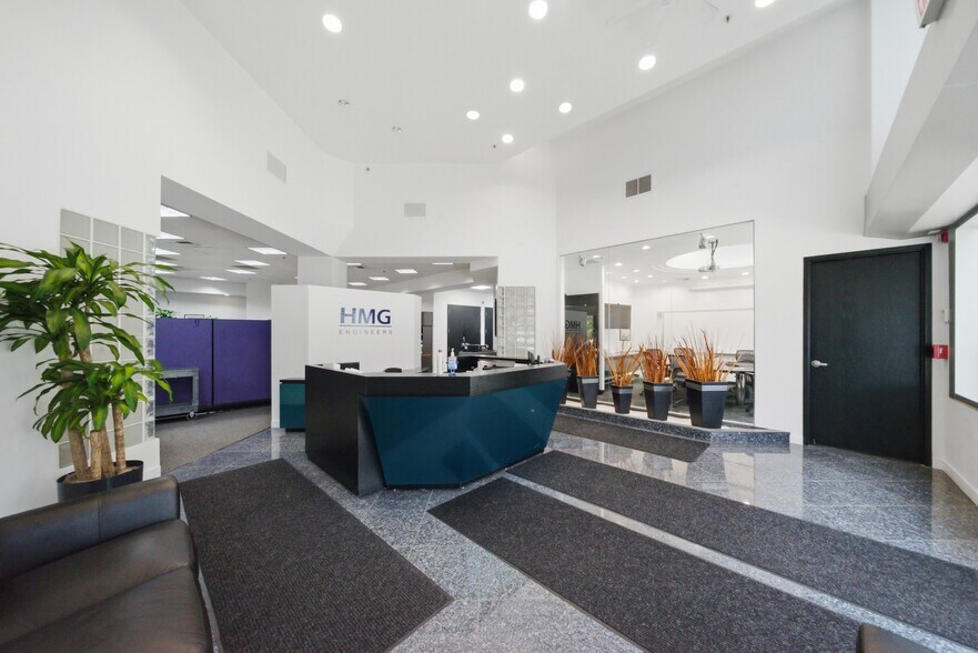 More Photos Of 975 Campus Dr, Mundelein Light Manufacturing For Sale